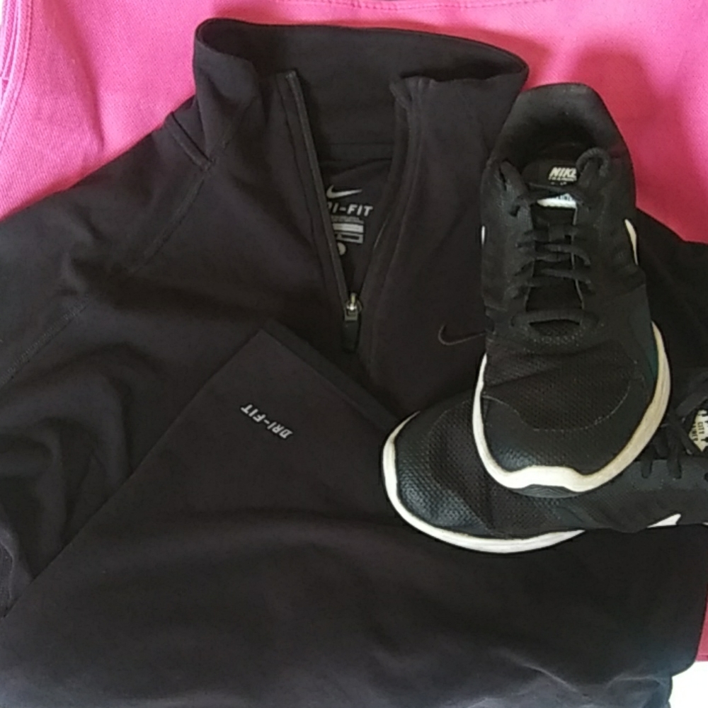 🖤 Nike DRI-FIT Black Jacket Size Large 🖤